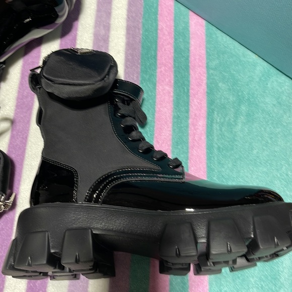 PRADA Women’s black patent leather combat boots with certificate of authenticity - Picture 5 of 16